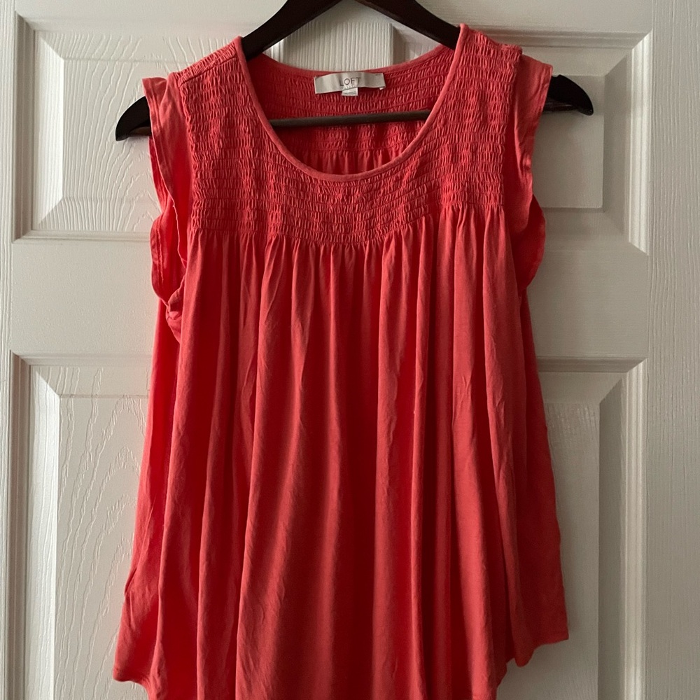 Coral Sleeveless Women's Top